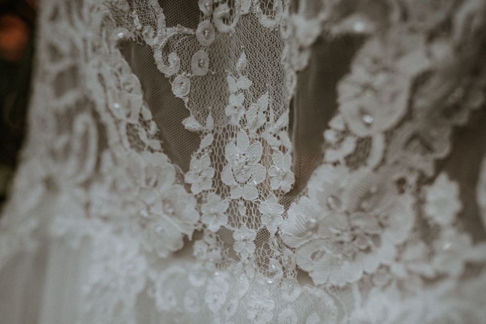 Przepiękna suknia ślubna + dodatki GRATIS