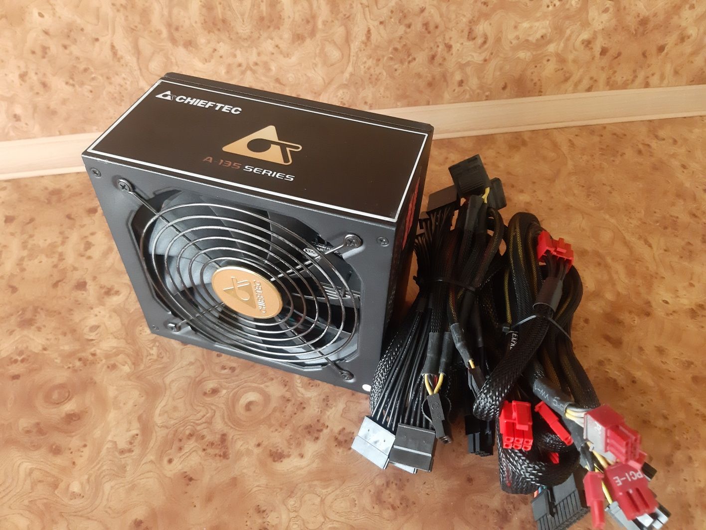 Блоки Питания Chieftec GDP-750C 750w