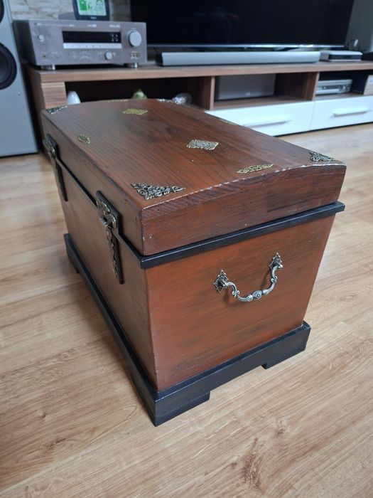 Skrzynia drewniana kufer antyczny