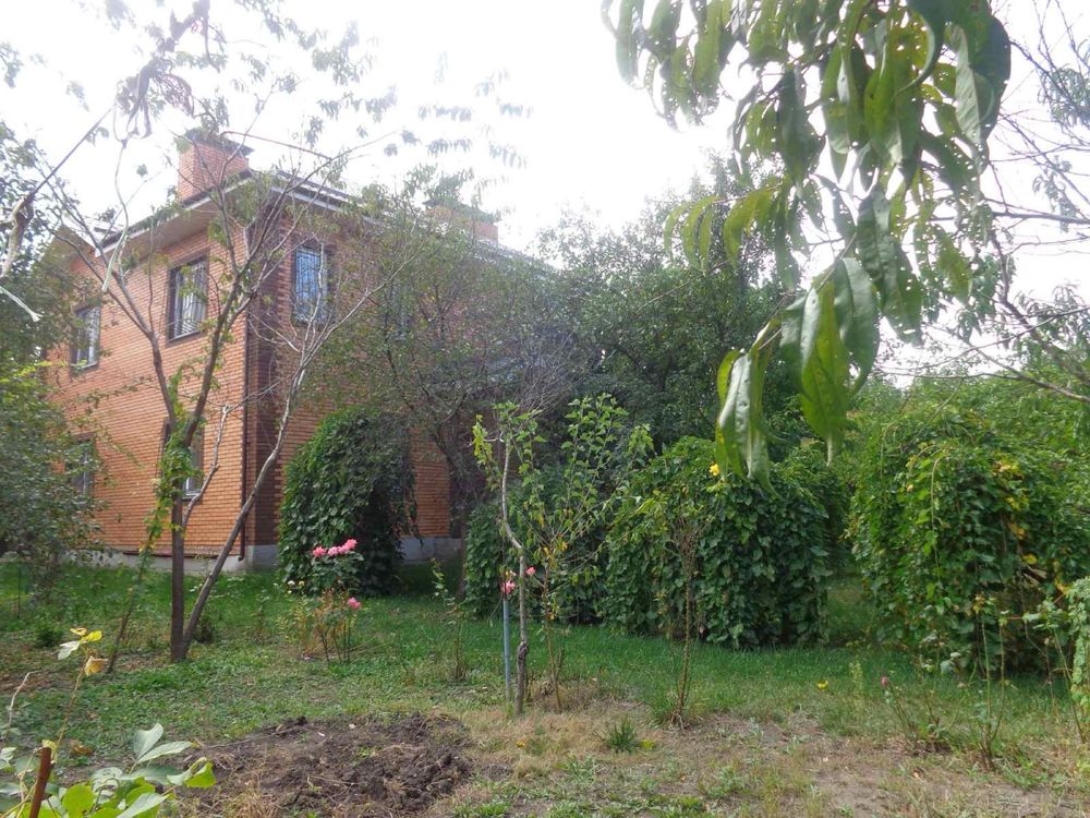Продам 2х этажную дачу,новострой,недалеко от Левобережного 3