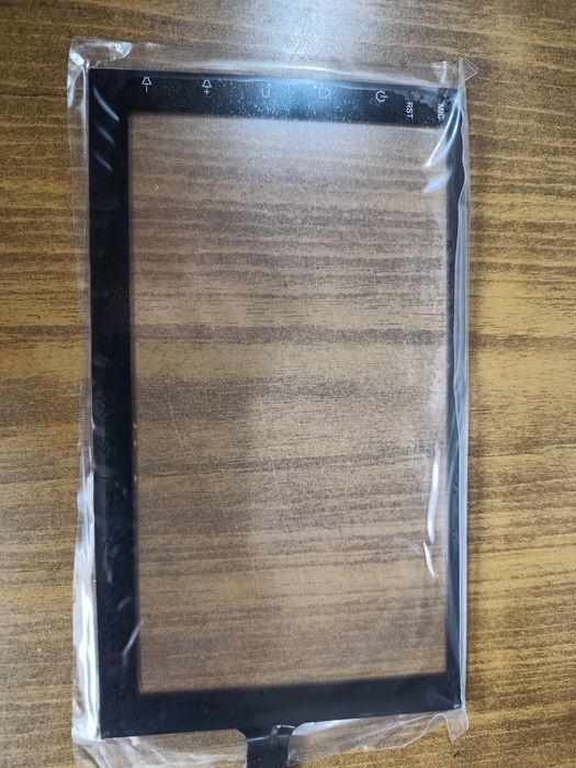 Сенсорный экран для автомагнитолы