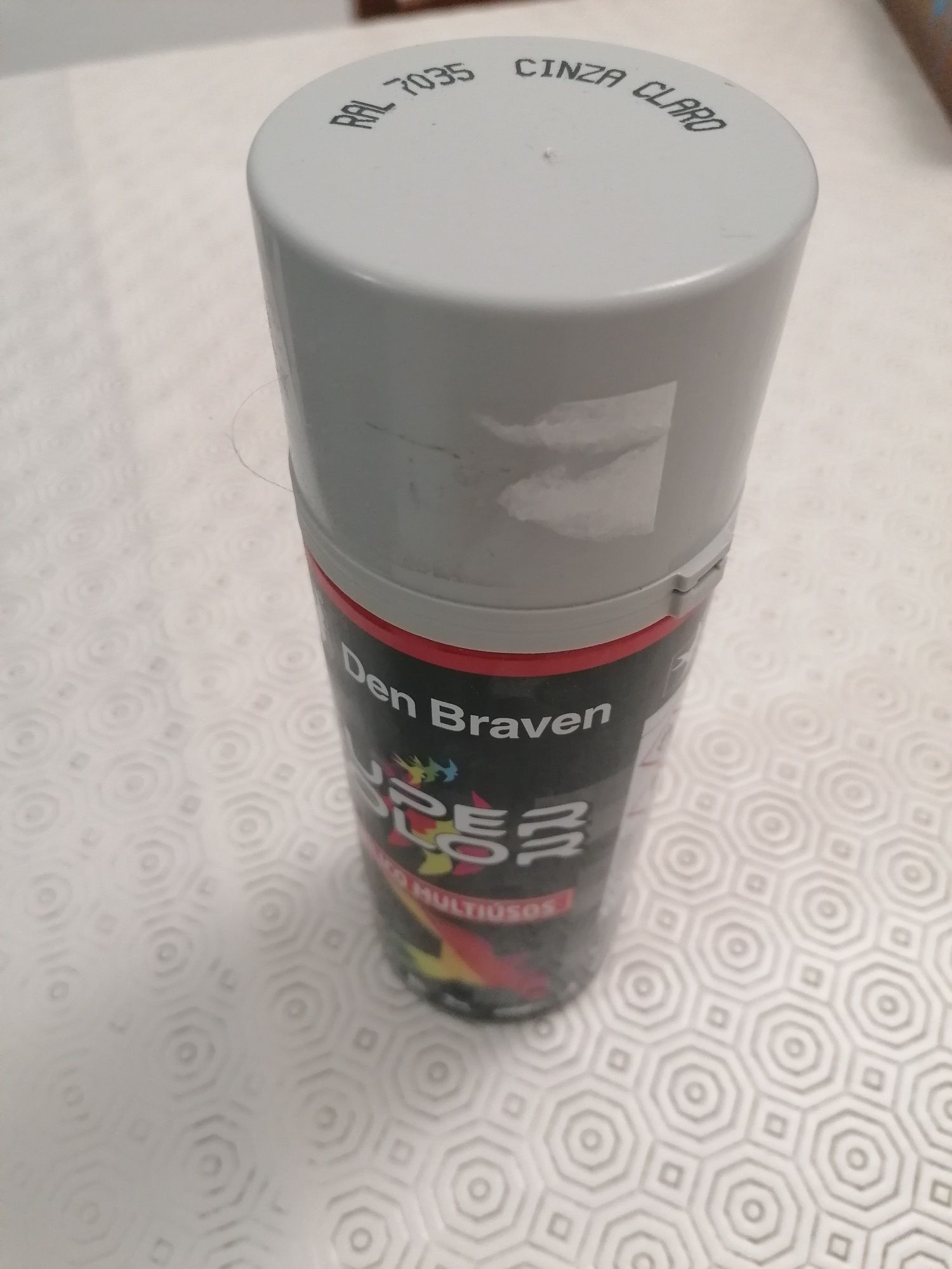 Latas tintas spray novas