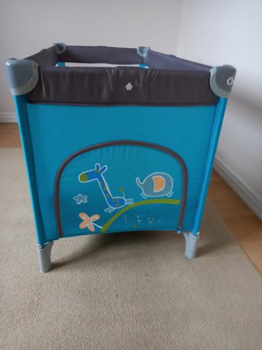 Dziecięce łóżeczko turystyczne plus kołderka,materac