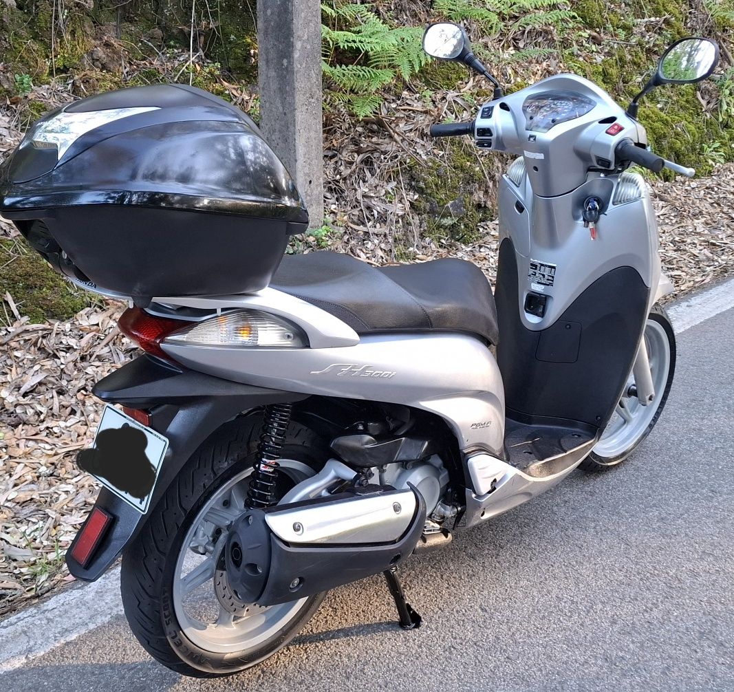 Scooter Honda SH 300