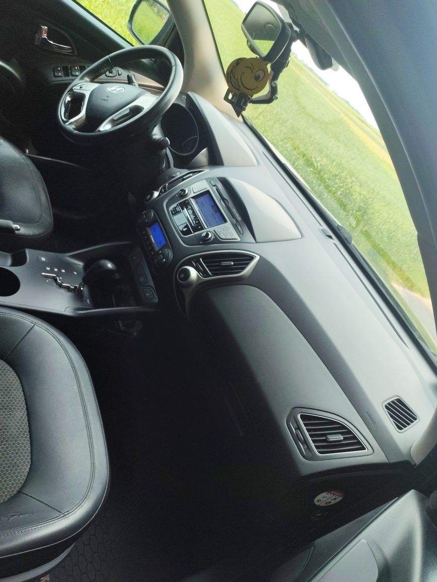 Hyundai ix35 4x4 2.0Crdi 184 automat Hak