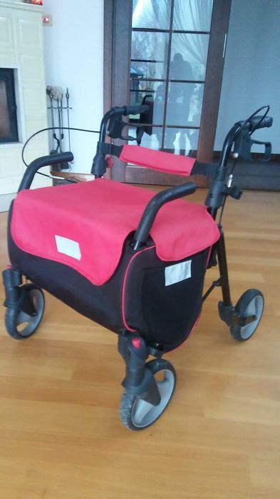 Balkonik,chodzik Rollator z siedziskiem.