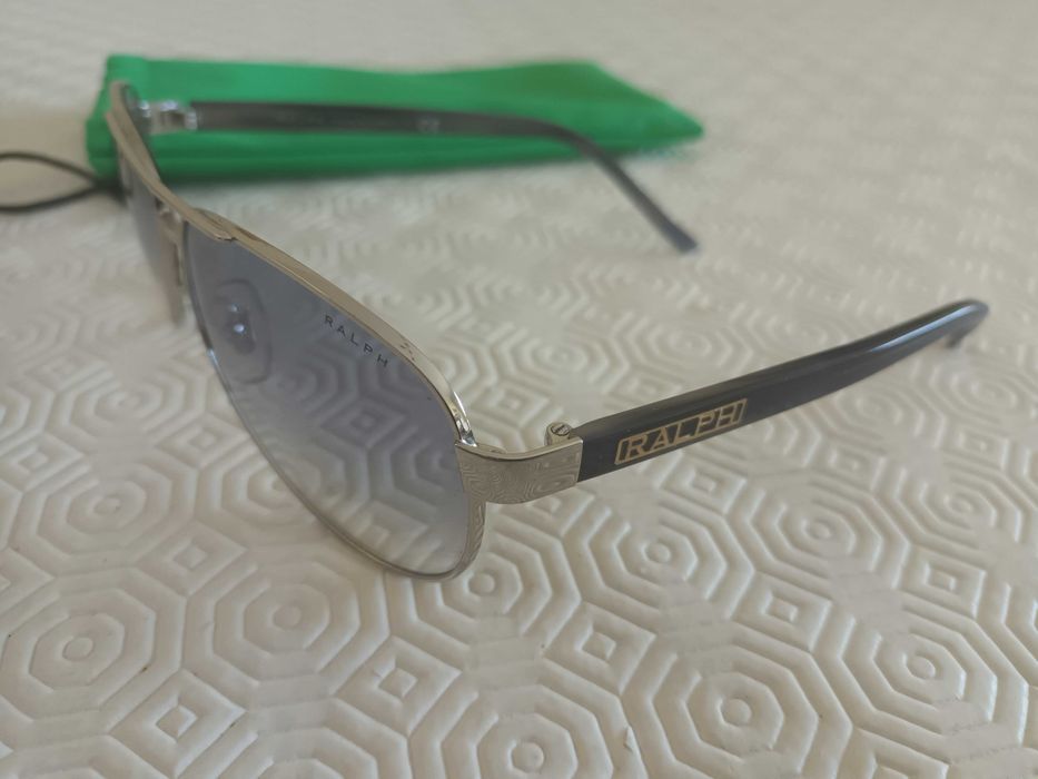 Oculos de sol Ralph Lauren usados uma vez, com oferta de bolsa