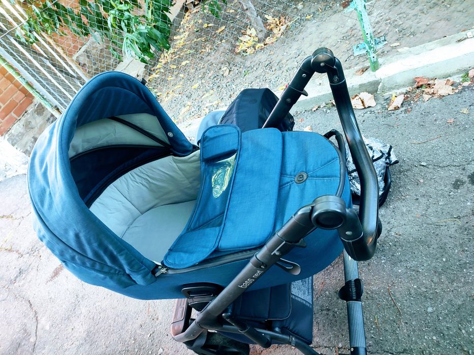 Коляска Roan bass next 2в1(люлька та прогулянковий блок)