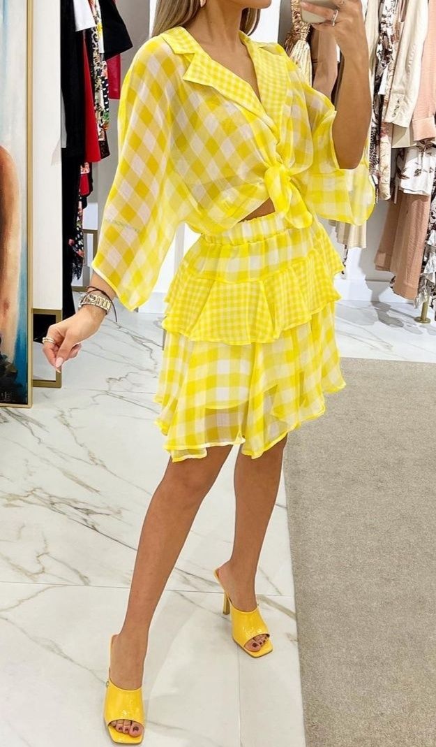 Lindo conjunto de saia e camisa Silvian Heach L