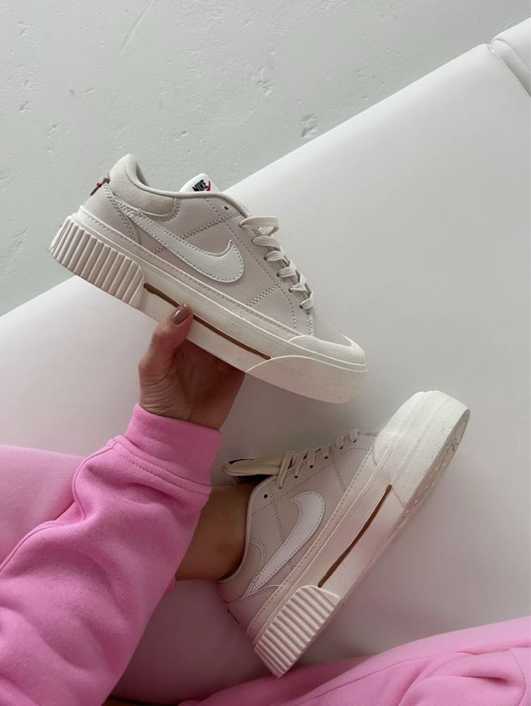 Кросівки жіночі Nike Court Legacy White Beige 36-40