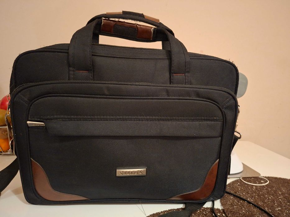 Laptop ASUS X555DG – AMD A10 / 8GB RAM / SSD / Radeon R5 M430