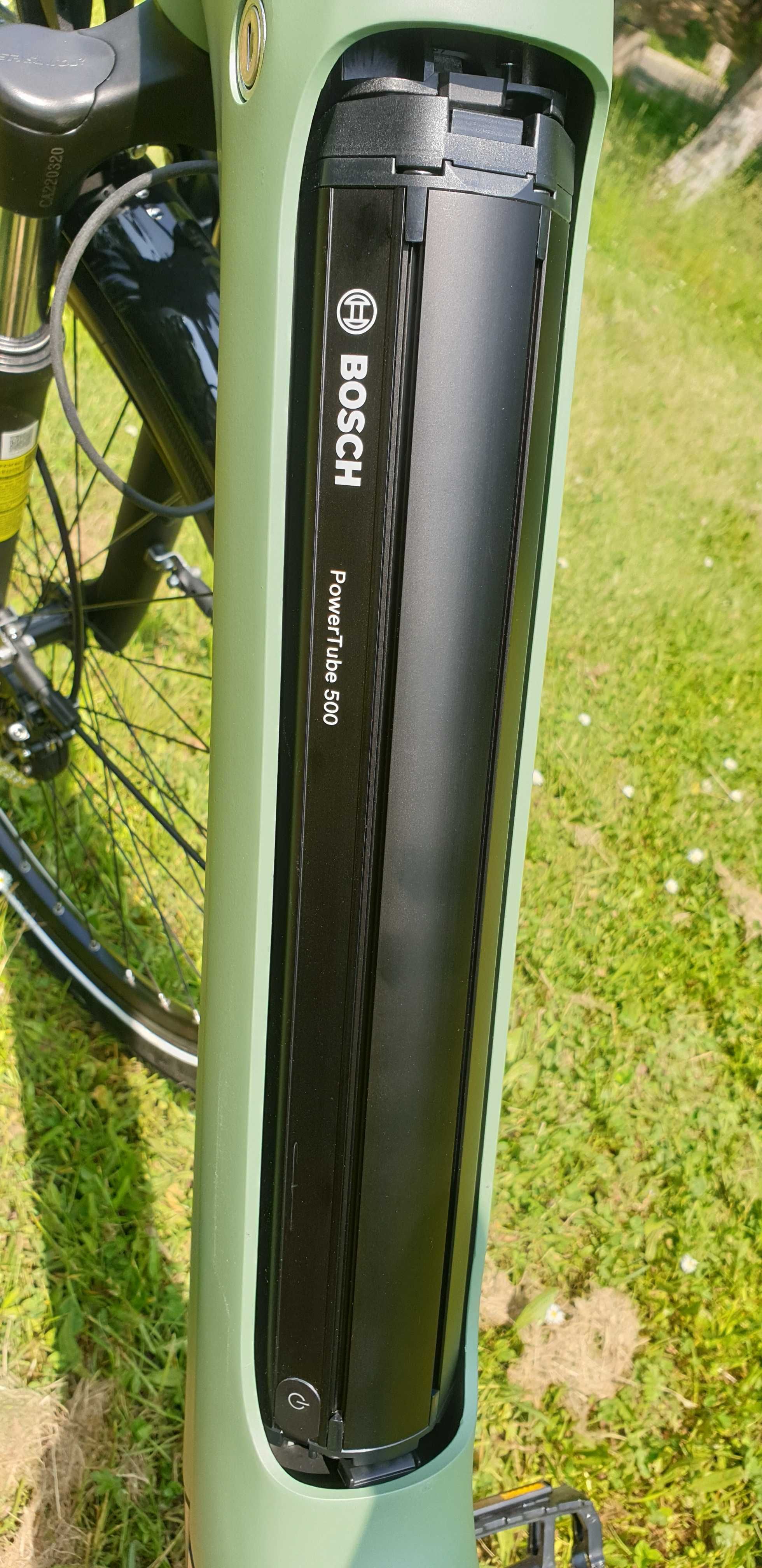 Rower trekkingowy elektryczny Winora Tria N8f cube reaction hybrid