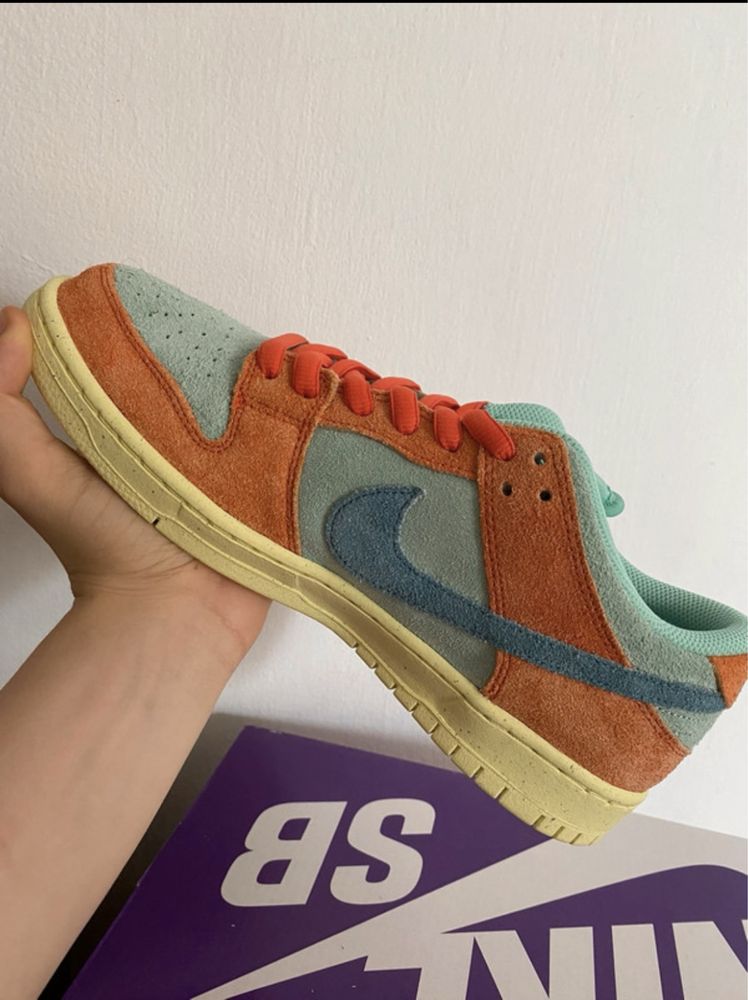 Nike Dunk Low Oragne and Emerald rozmiar 44