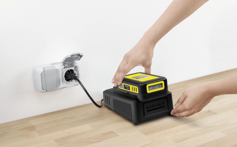 Kärcher, Zestaw: szybka ładowarka + bateria 18 V / 2.5 AH,