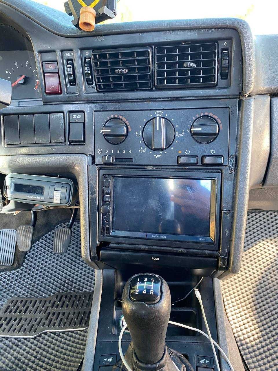 Срочно !!!Продам Volvo 850 (1992) бензин  2.4л