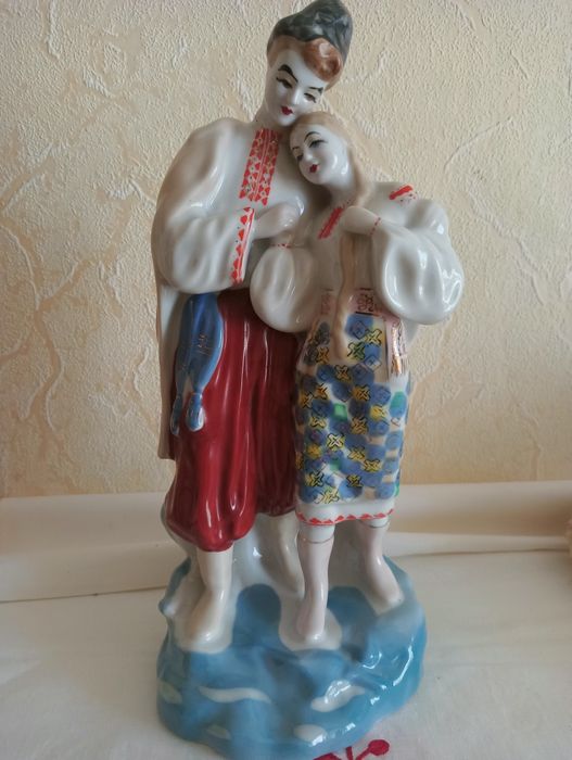 Фарфоровые статуэтки