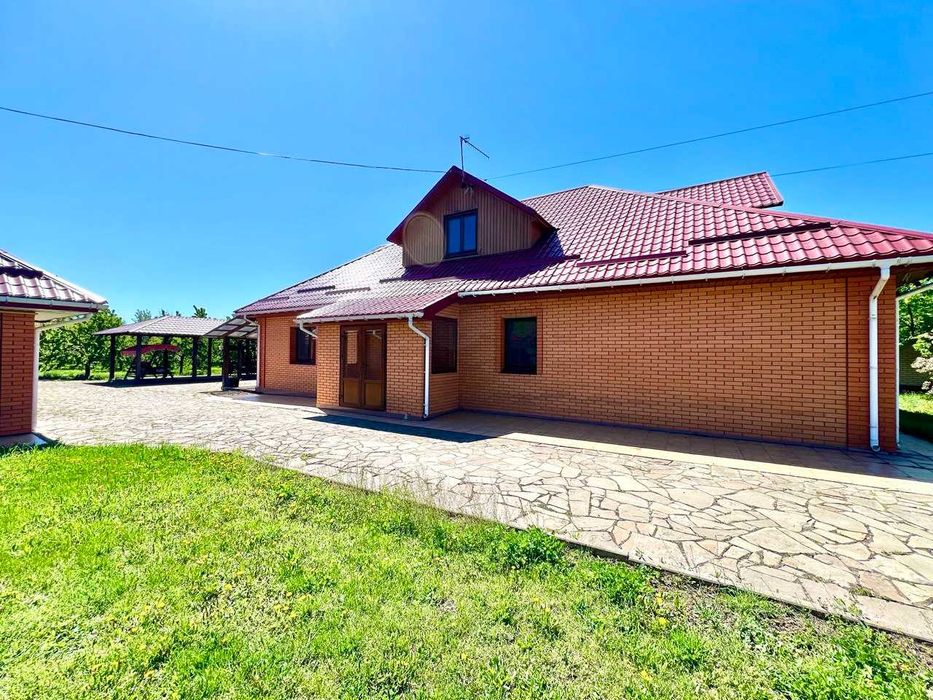 Жилий дім 250м2+60сот,біля озера.Газ,розумний дім,зелений таріф,басейн