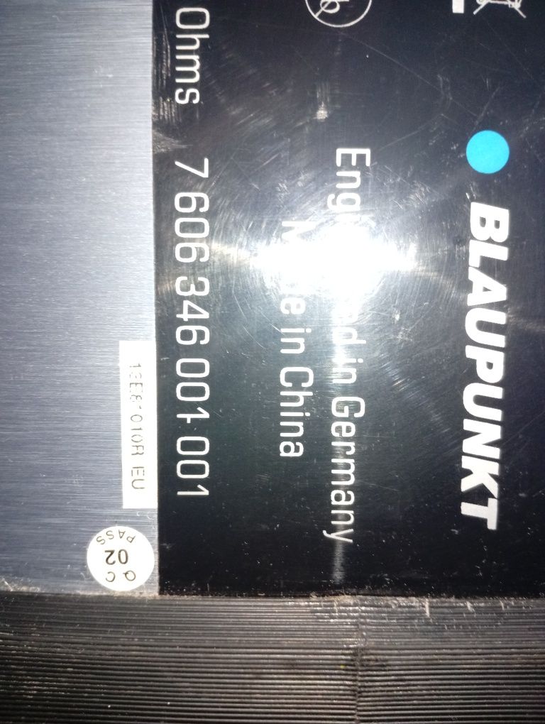 Продам сабвуфкр blaupunkt Vb 800