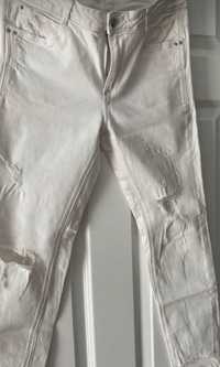Spodnie Zara białe jeansy z dziurami