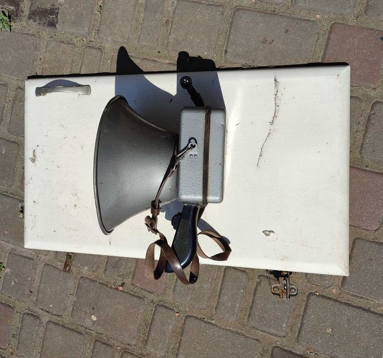 Продаеться мегафон.