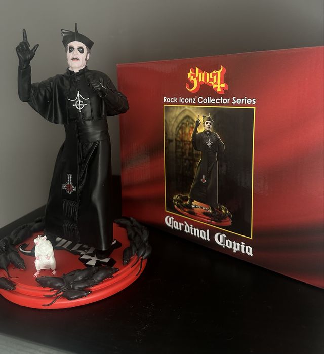 Figura - Ghost (Cardinal Copia)