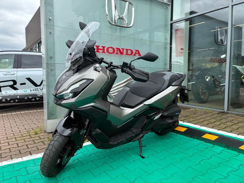 Honda Adv350 Adv 350 Silver Demo