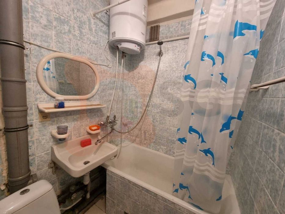 Продам 1 кімнтнатну квартиру вул Сальського 25 метро Дорогожичі Сирець