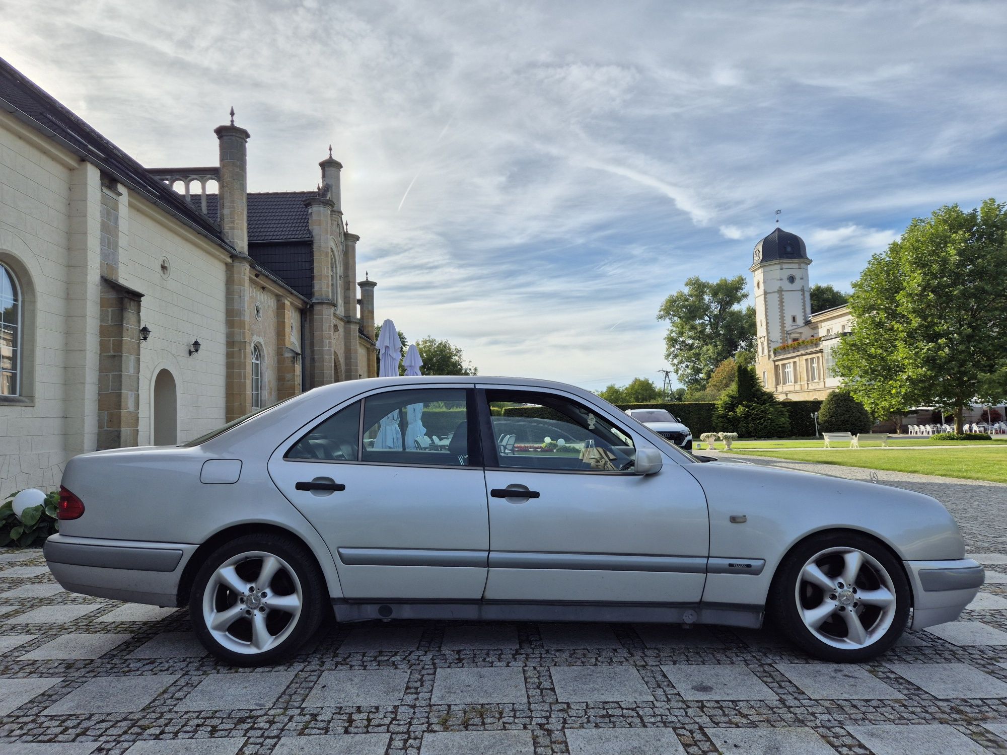 Mercedes-Benz W210 E200 CDi 2.2 Okular Opłaty, zdrowy, BDB stan, hak