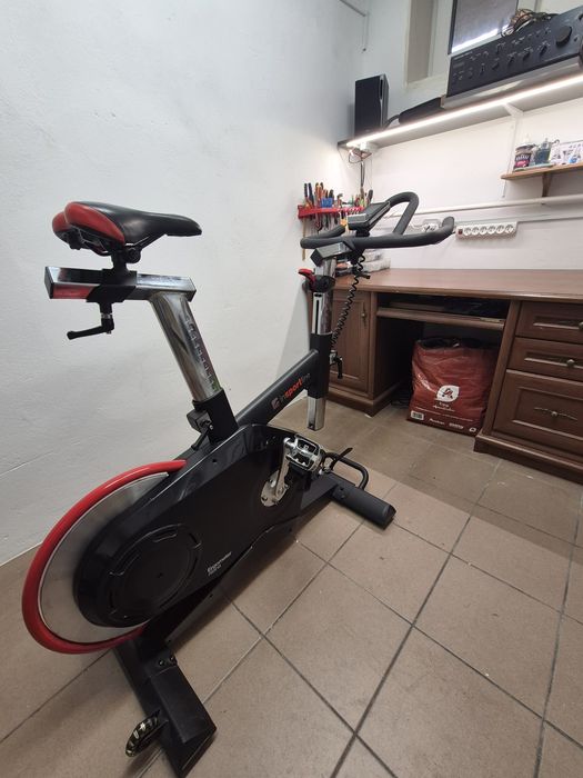 Profesjonalny Rower magnetyczny spinningowy stacjonarny trenazer Inspo