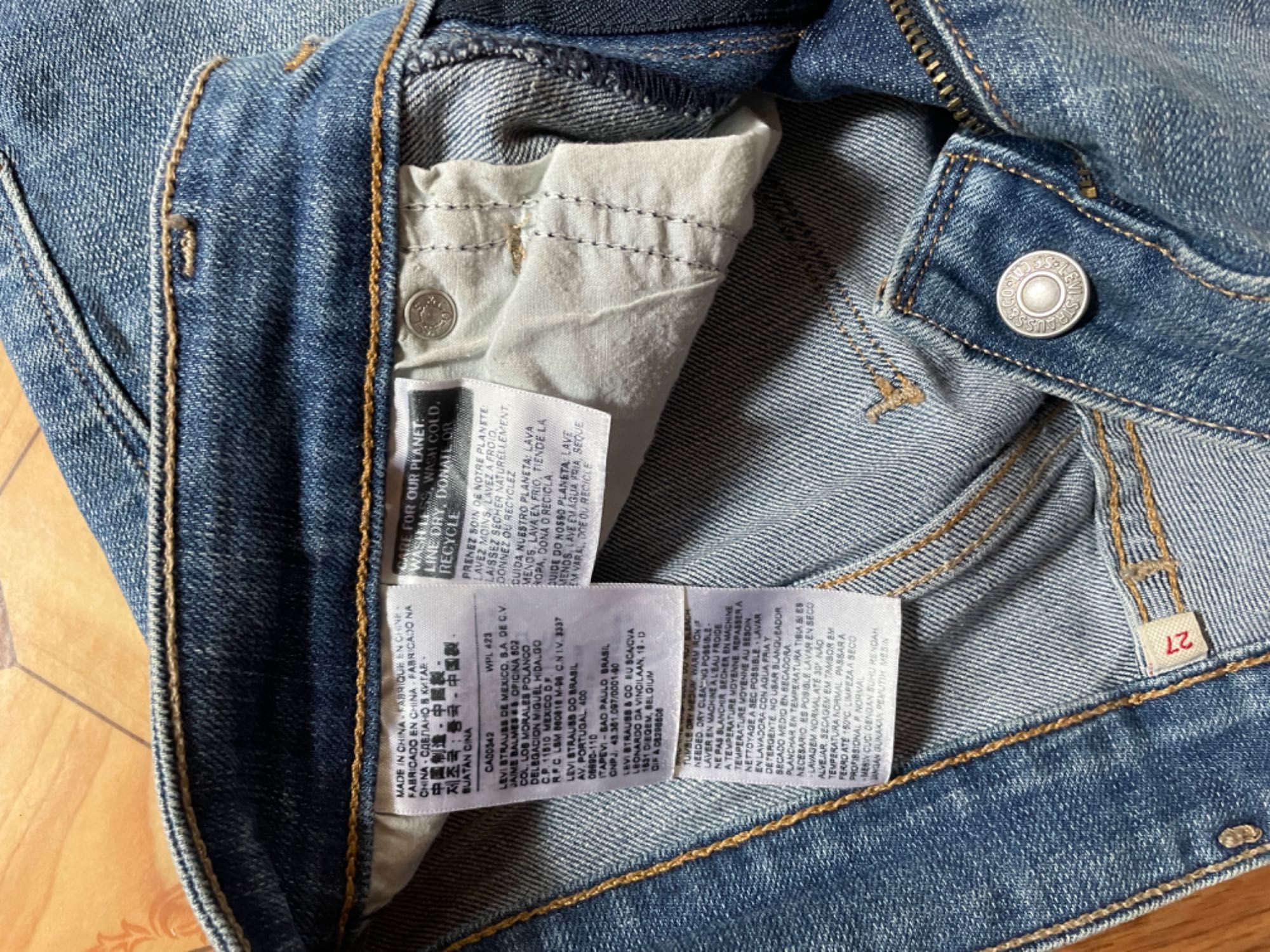 Бриджи джинсовые женские Levis 27 размер