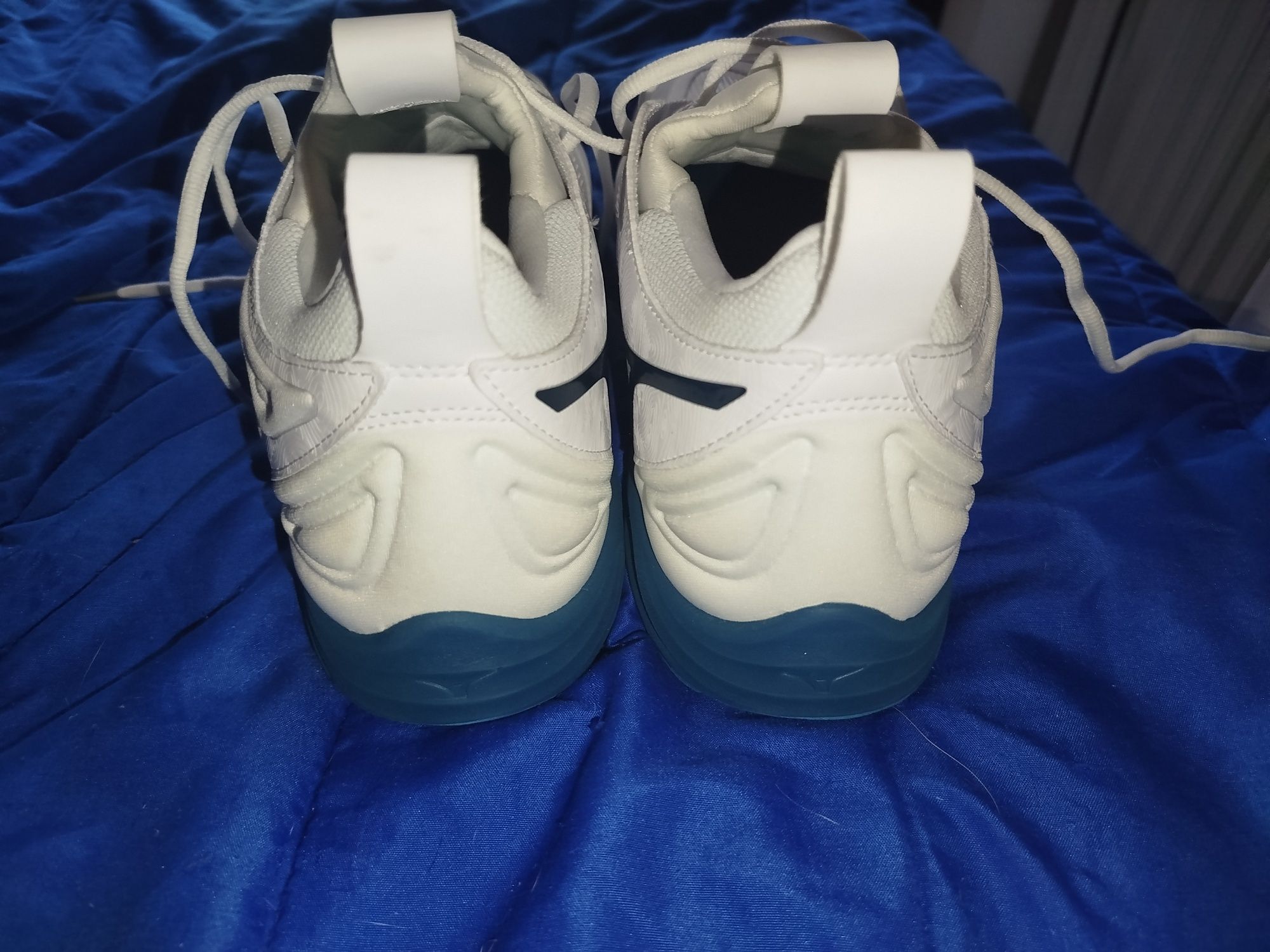 Tênis Mizuno Wave Momentum 3