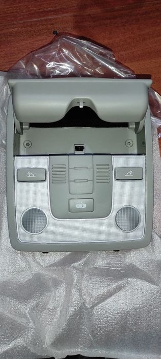 Плафон внутреннего освещения салона в сборе Kia Ceed 06-09