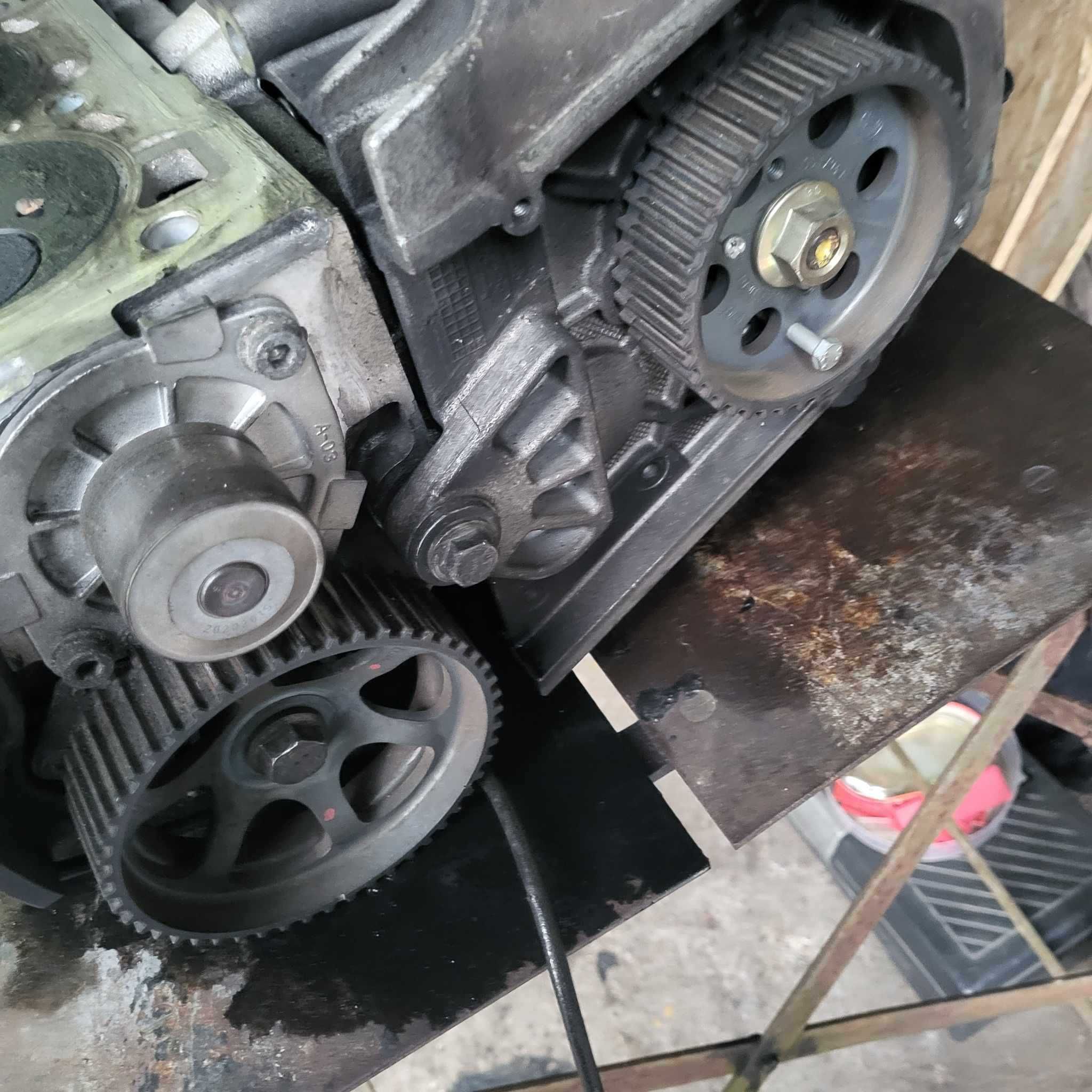 Silnik opel zafira Z19DT uszkodzony w całości lub na części