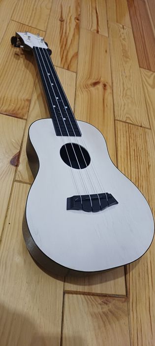 Укулеле    -    сопрано