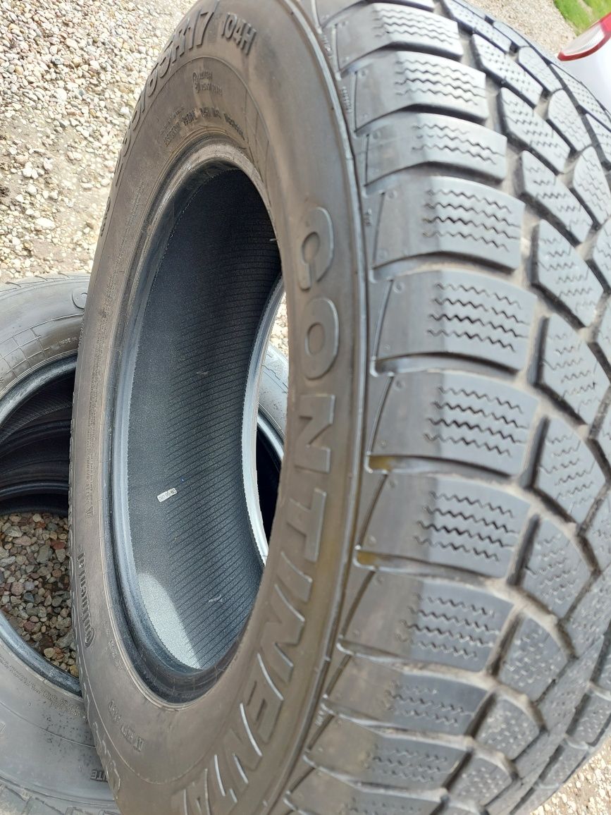 235/65r17 Continental