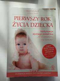 2 Książki " Pierwszy rok życia dziecka" oraz " W oczekiwaniu na dzieck