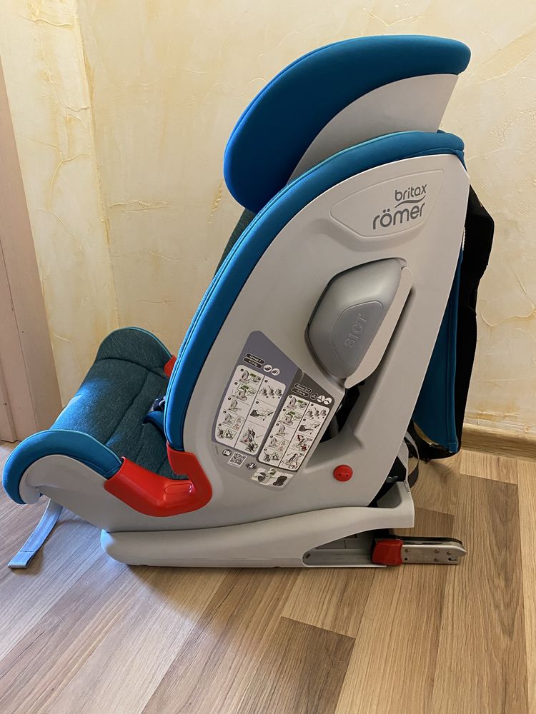 Автокресло Britax-Romer Advansafix IІІ с 9 мес.до 12 лет группа 1/2/3