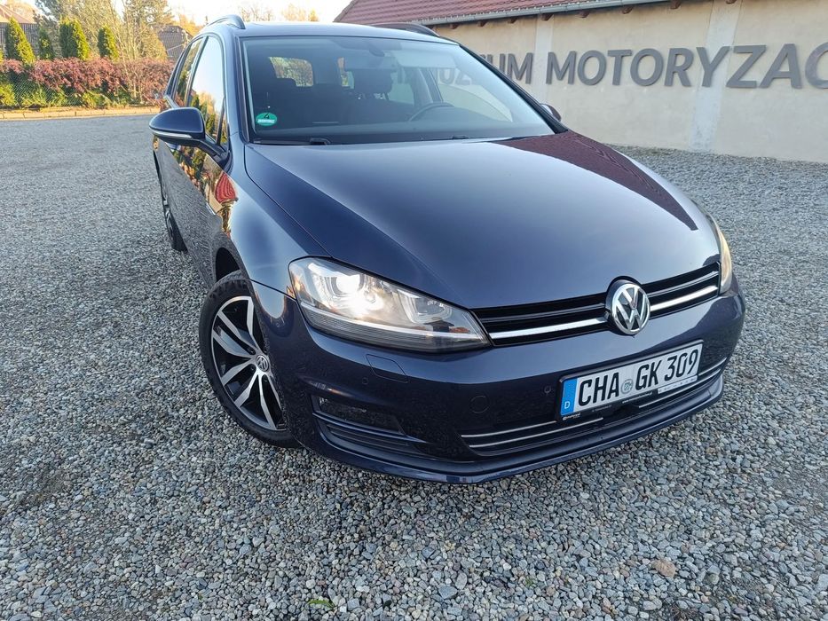 Volkswagen Golf 2.0 150km ,Full led 4x4 , Kamera. Navi,Panorama, Radar , Sam Parkuje !