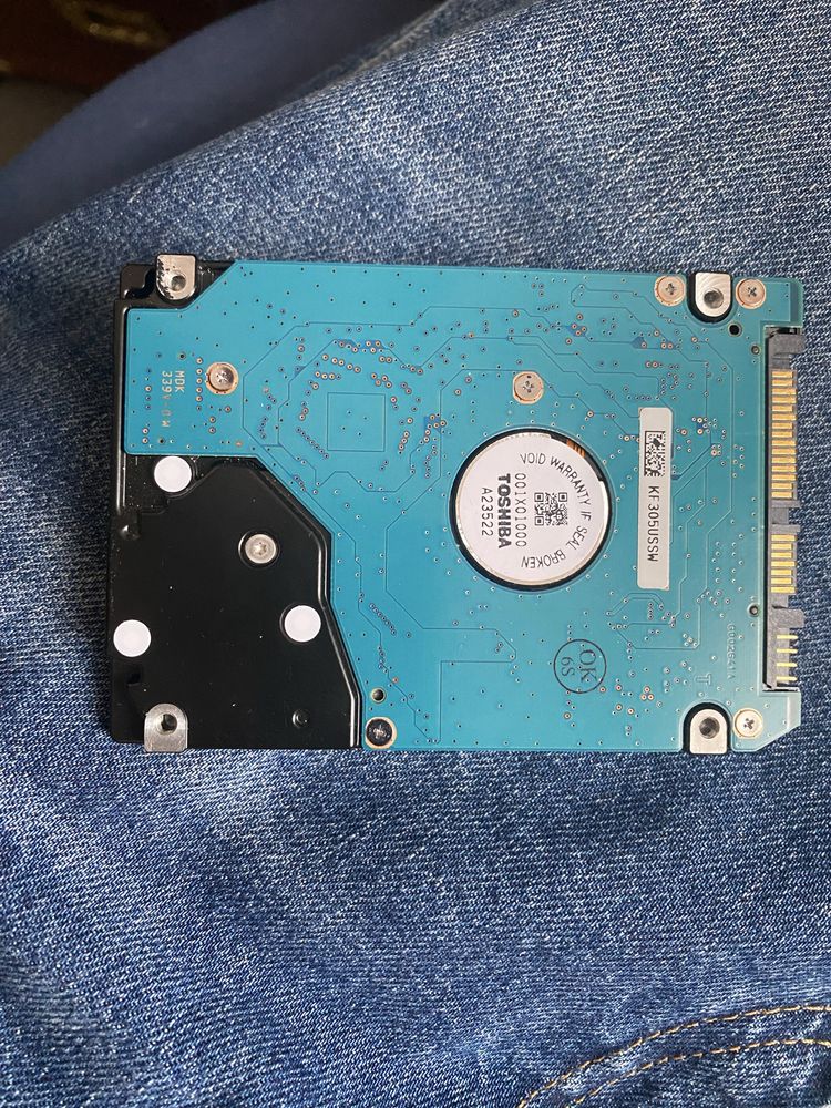 Жорсткий диск toshiba HDD б/в