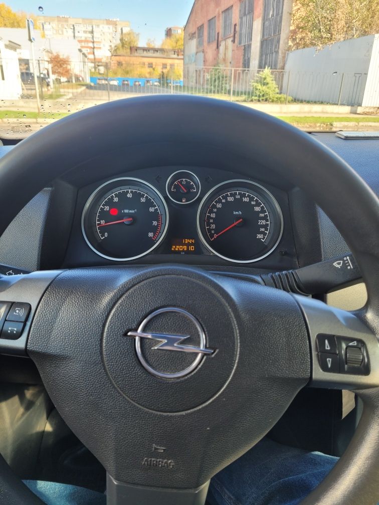 Opel Astra H 1.8