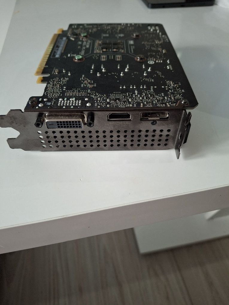 Karta graficzna nVidia geforce gtx 1650 super 4GB
