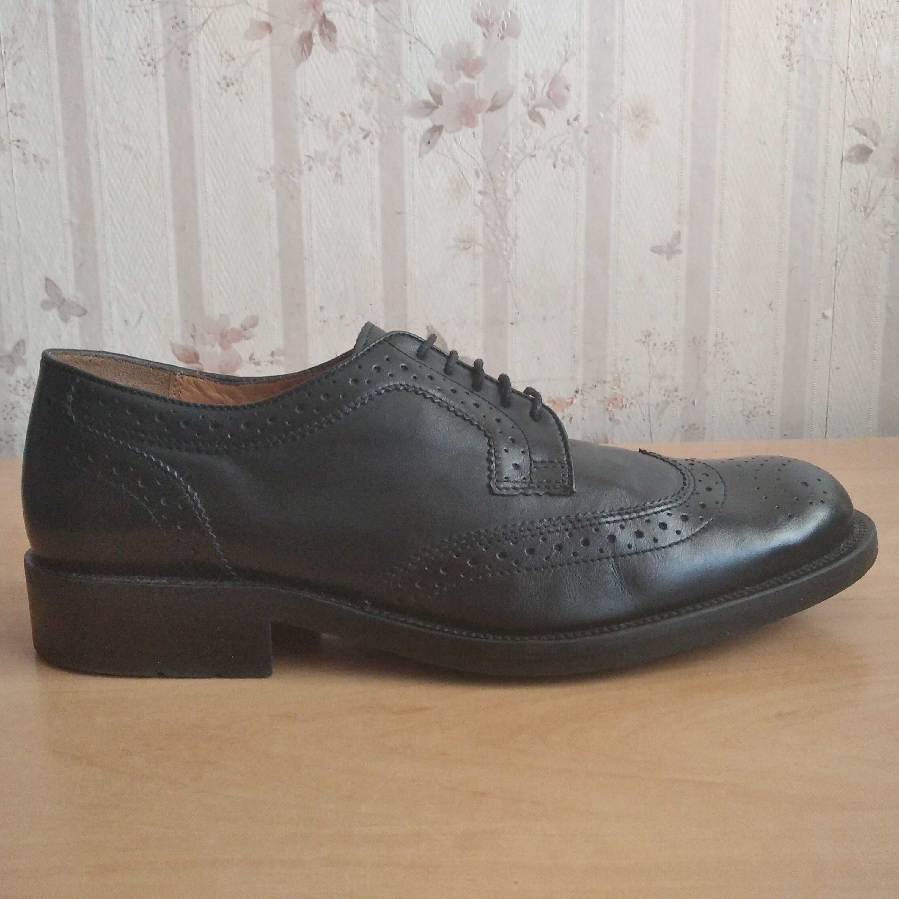 Półbuty męskie  full  broksy CLARKS skóra nat. roz.eu-42