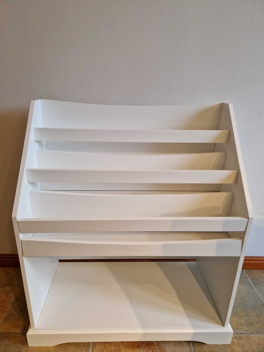 Regał bialy ikea na książki dla dzieci