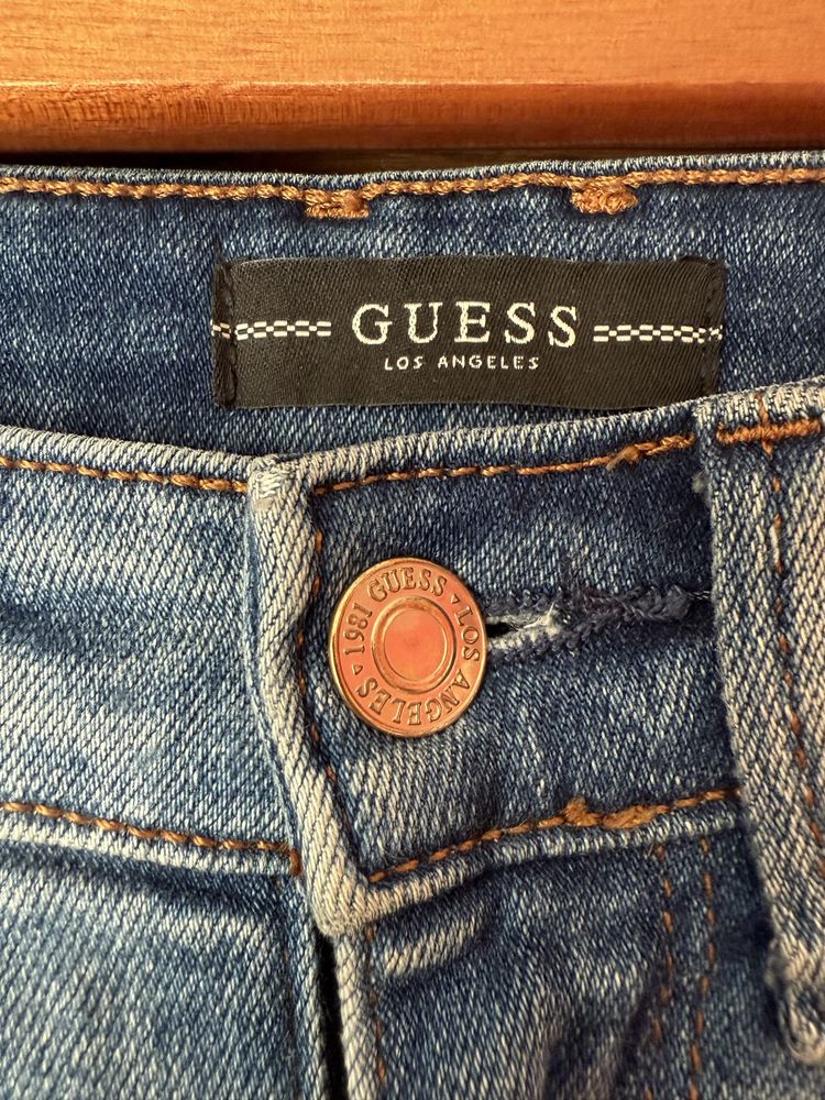 Jeansy Guess niebieskie wysoki stan XS/34