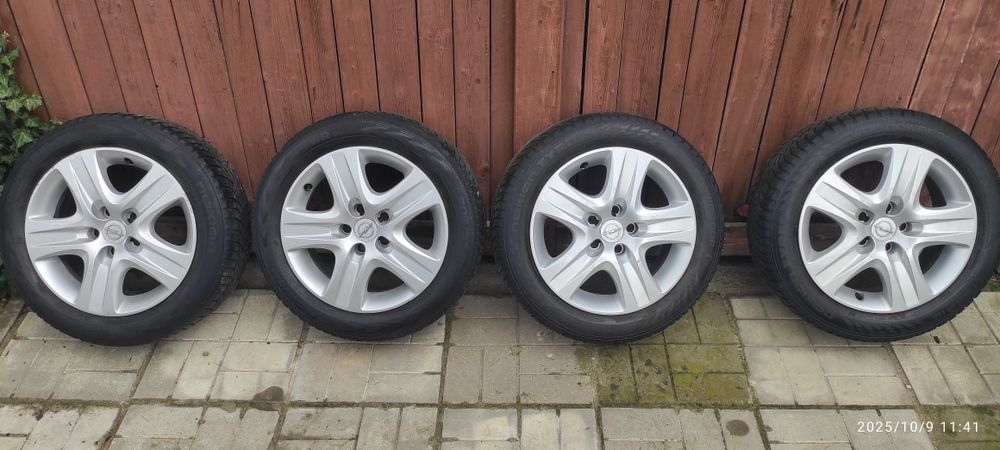 Felgi stalowe strukturalne 16 5x110 Opel + opony zimowe
