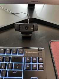 Webcam LOGITECH C920 (Full HD - 10 MP - Microfone Incorporado)