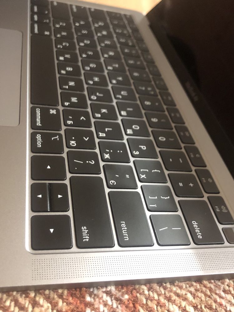 MacBook air2019. 128Гб.