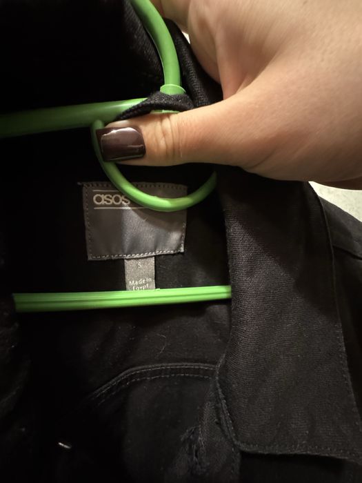 Джинсовка чорного кольору