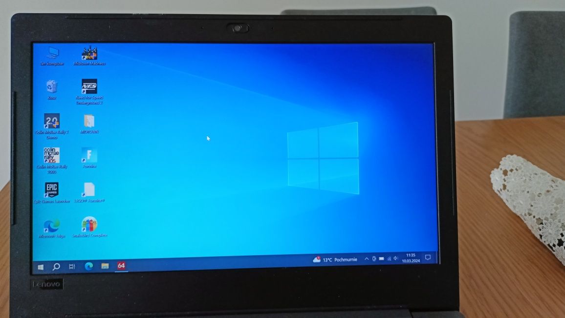 Laptop 14" FHD Lenovo V330-14IKB i5-8250U 8/256 GB