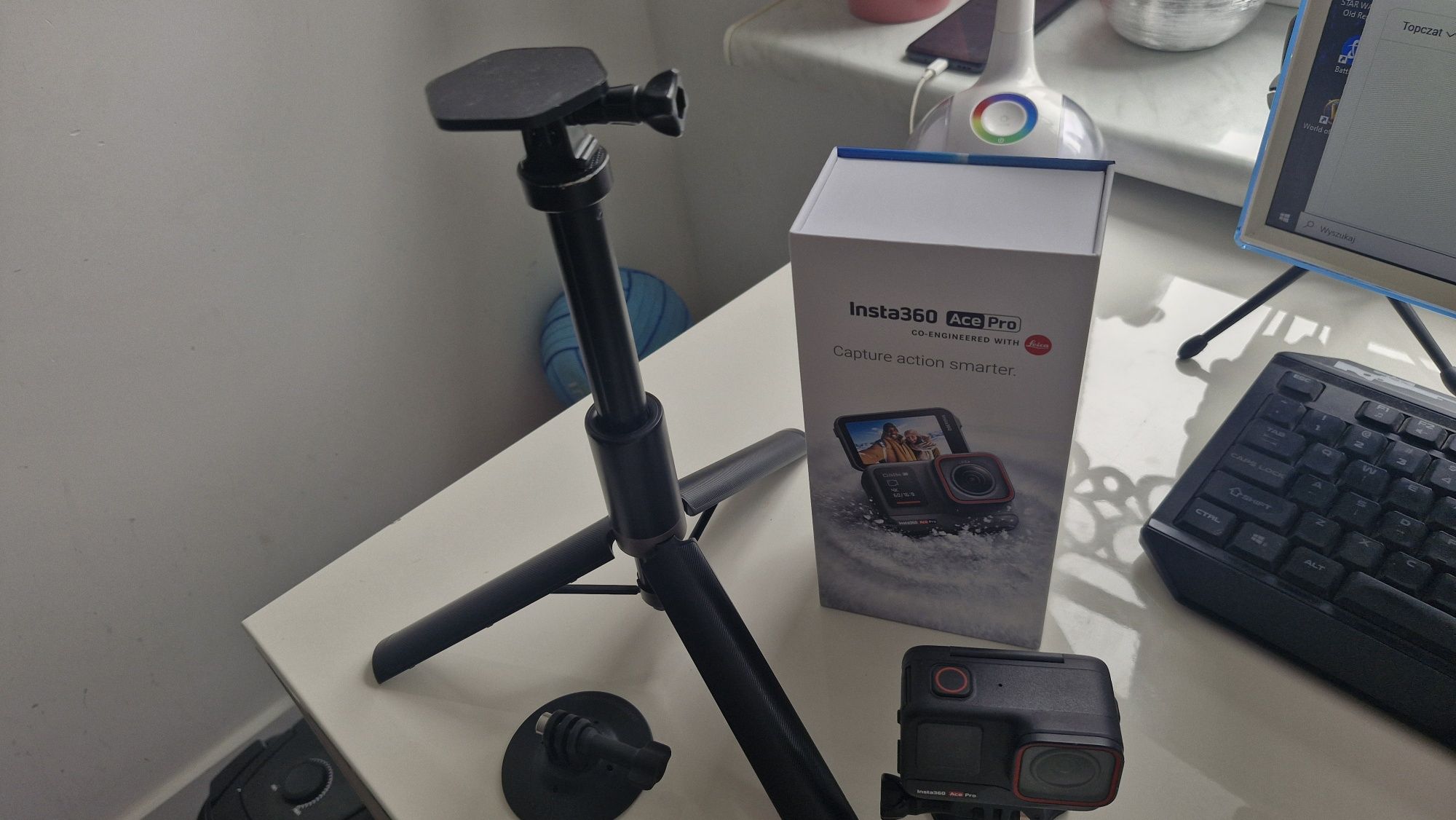 Insta360 Ace Pro z dodatkami